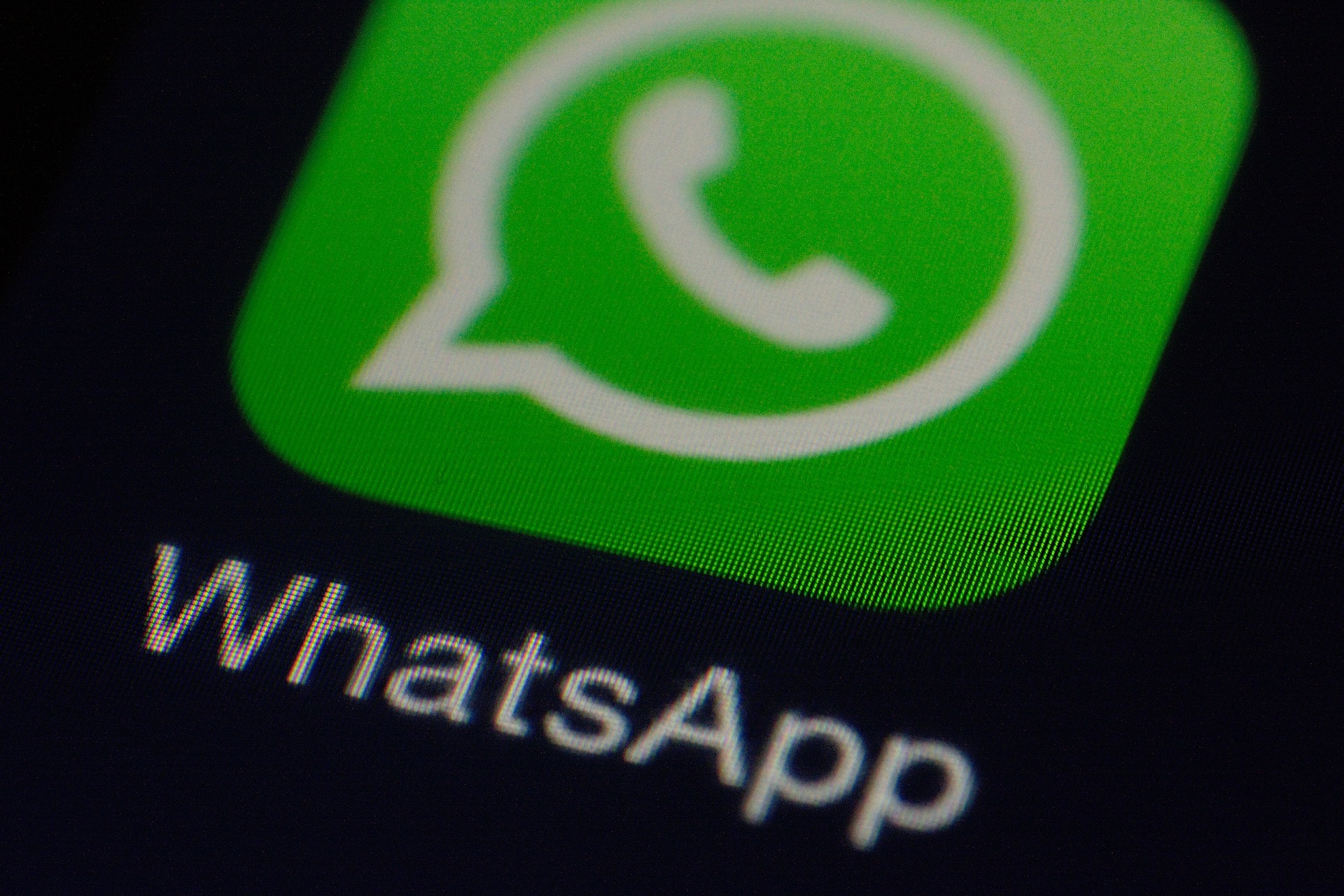 Come togliere l’ultimo accesso su Whatsapp e come non far vedere che si è online