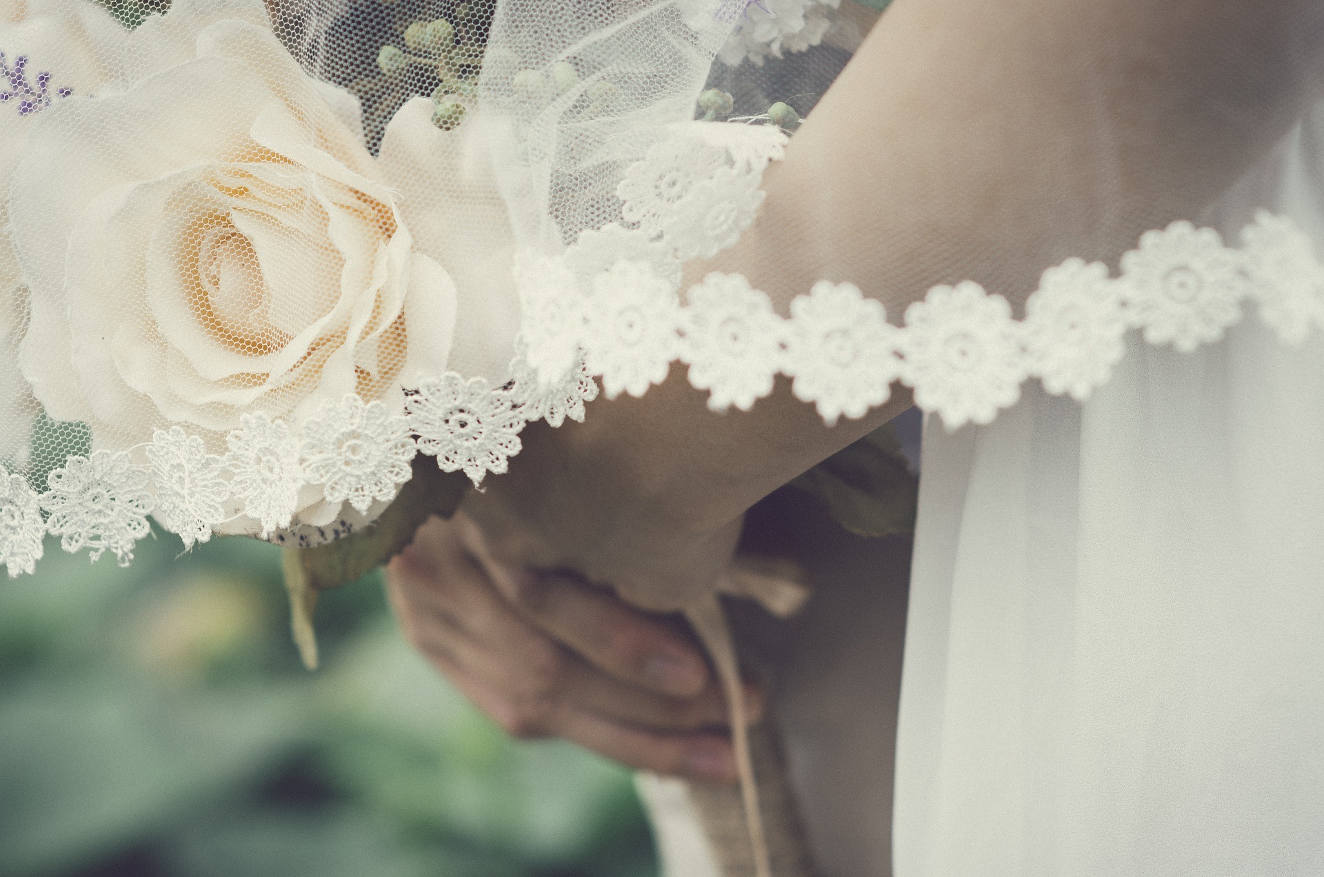 Bologna: matrimonio forzato e minacce di morte per una diciannovenne