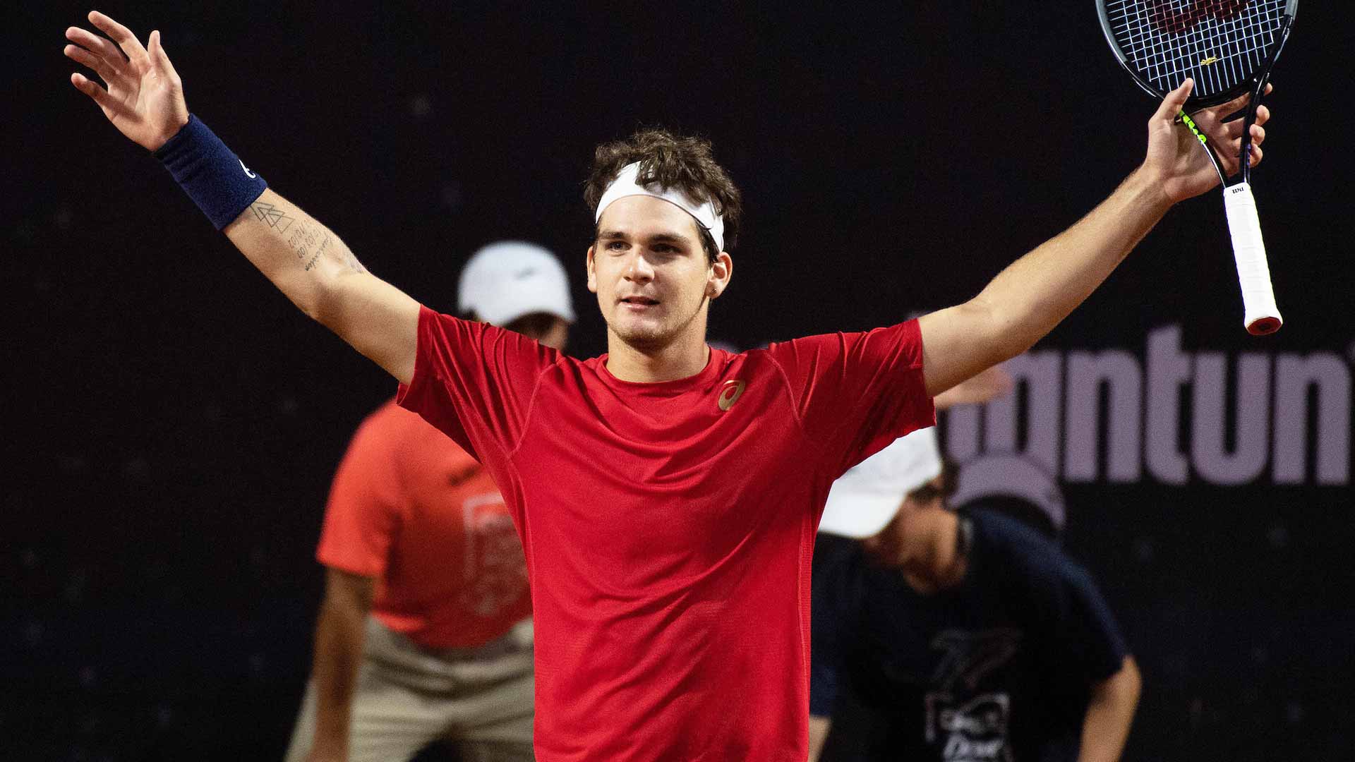 Seyboth Wild: chi è il tennista brasiliano che ha battuto Daniil Medvedev al Roland Garros